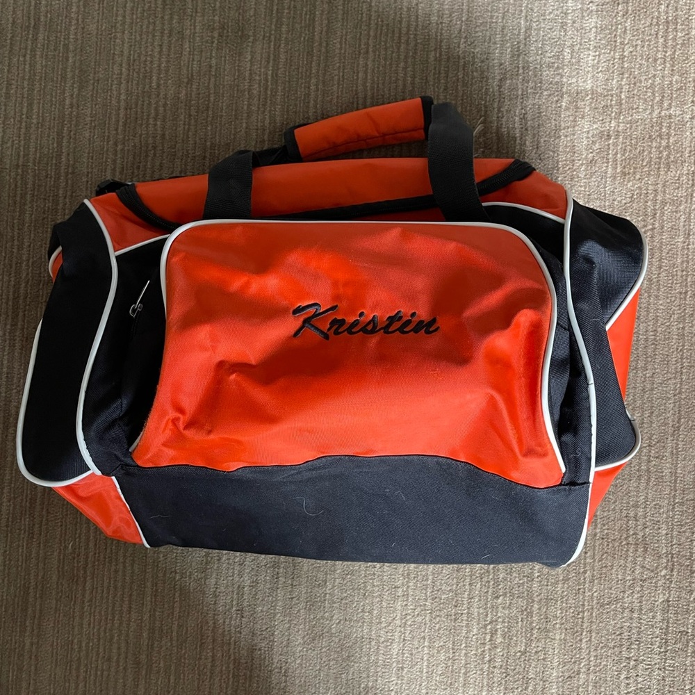 Duffle/gym bag.